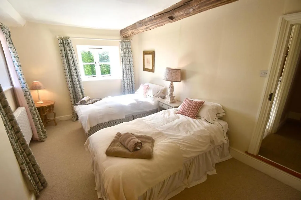 Manor Farm House Villa Bristol